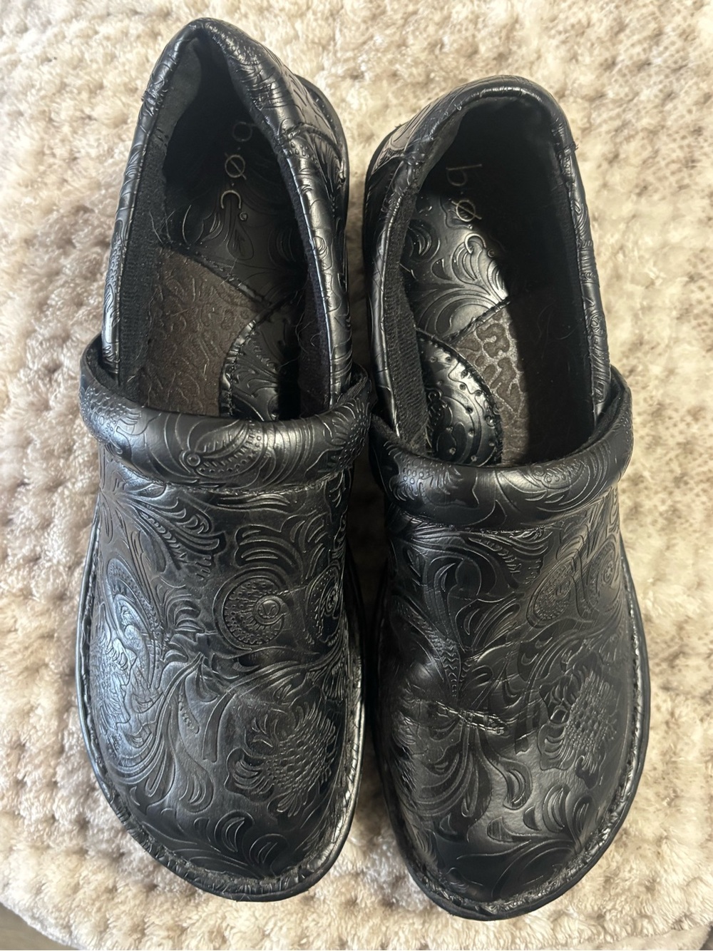 Embossed Leather Clogs - Picture 4 of 7